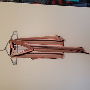 NWT New York and Co striped sleeveless V neck tie in front